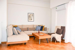 Spacious Modern Apartment in Pagkrati